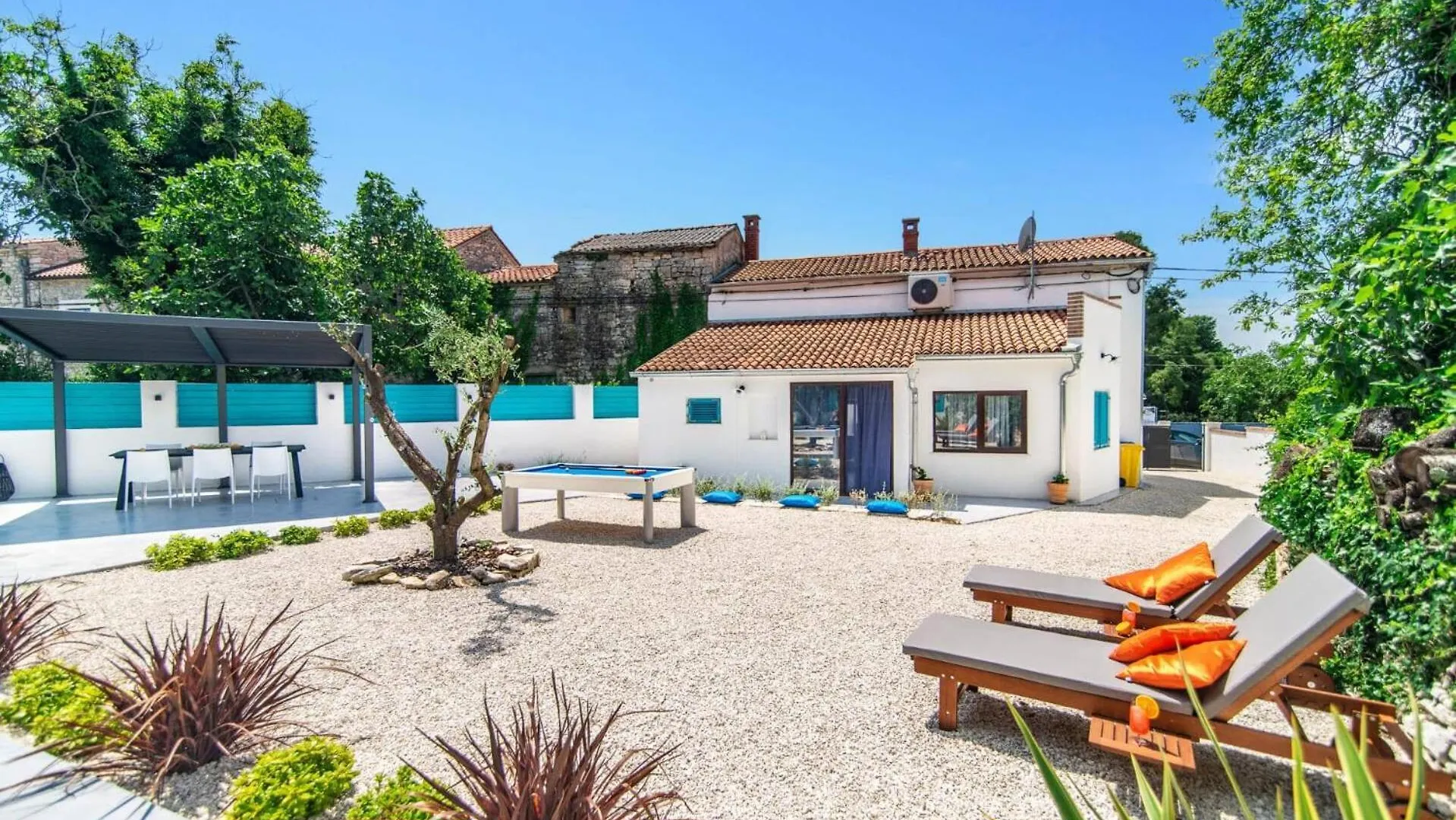 Villa Gravisi By Villa Plus Orbanići 克罗地亚