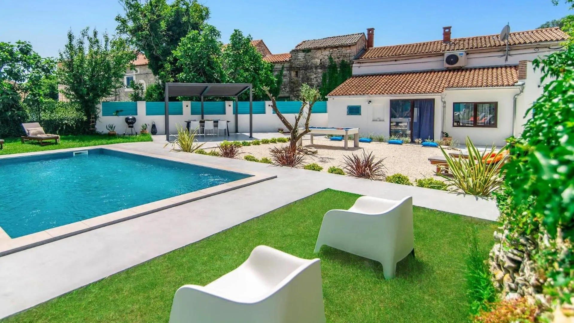 Villa Gravisi By Villa Plus Orbanici Croatia